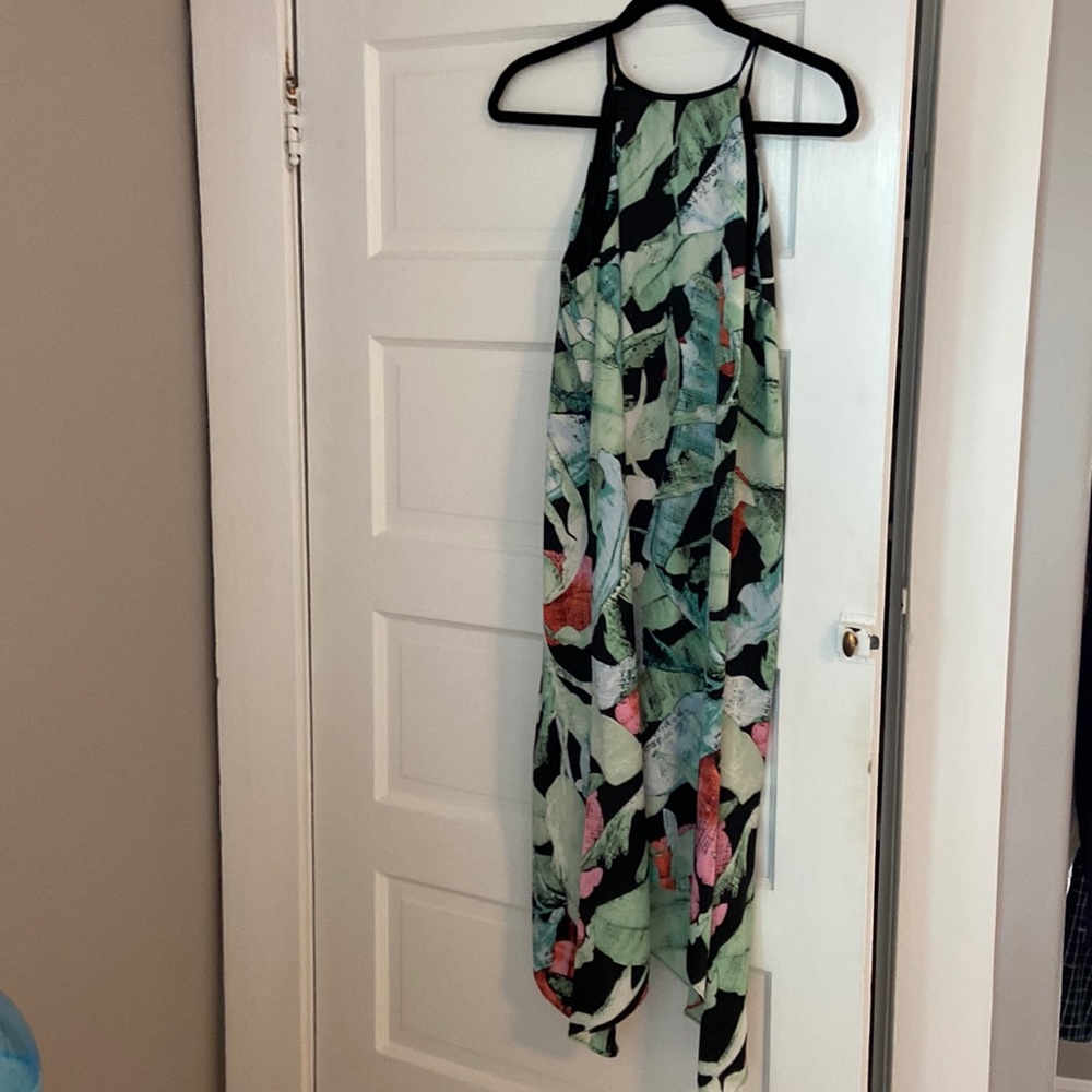 Lauren Conrad size small palm design dress
